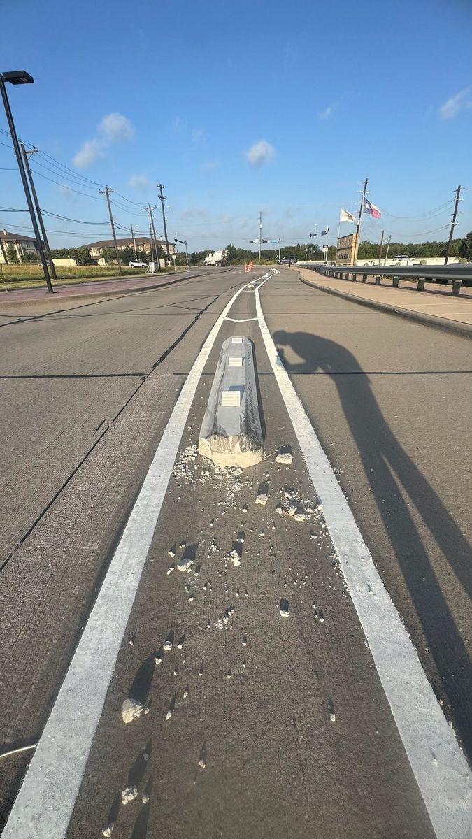 Route photo 6: North Concrete Barrier 5, Concrete Damage
