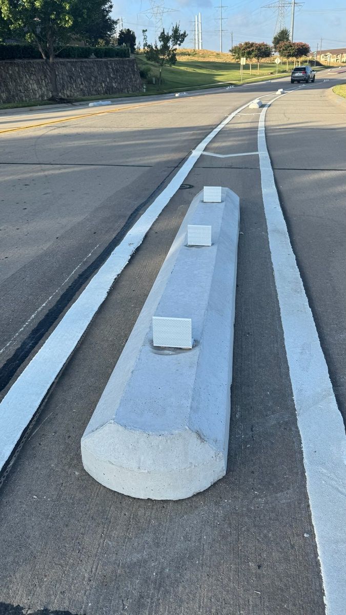 Route photo 28: North Concrete Barrier 19, No visible damage