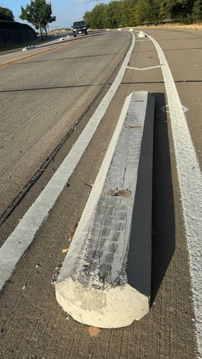 Route photo 61: North Concrete Barrier 35, Concrete Damage