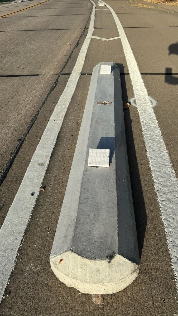 Route photo 63: North Concrete Barrier 36, Concrete Damage