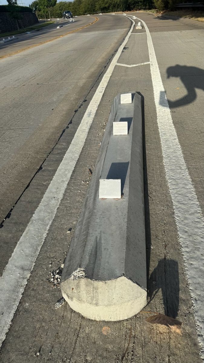 Route photo 69: North Concrete Barrier 39, Concrete Damage