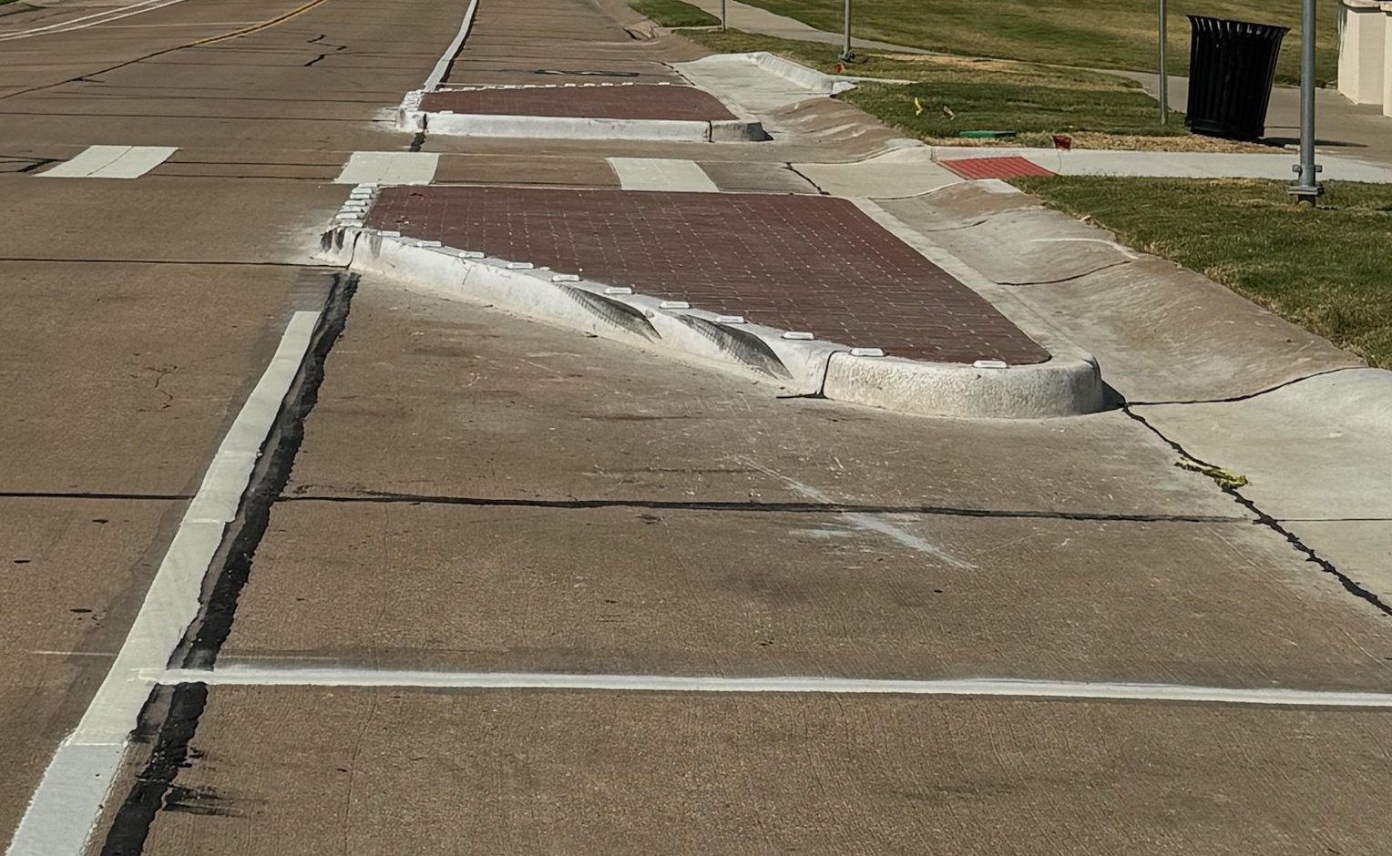 Route photo 175: North Bump Out 9, Tire Marks
