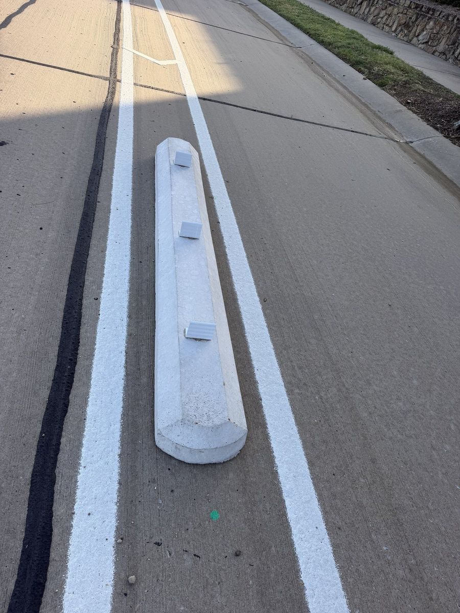 Route photo 31: South Concrete Barrier 10, No visible damage