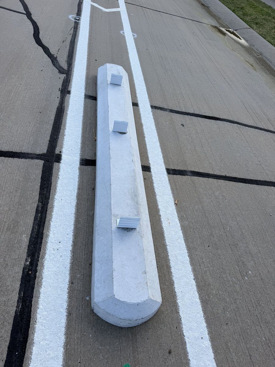 Route photo 49: South Concrete Barrier 19, Reflector Damage