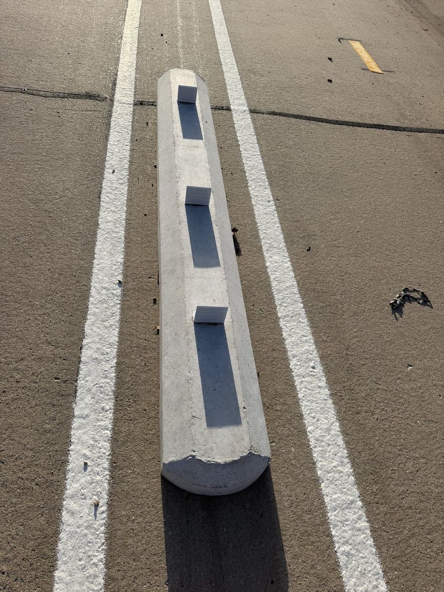Route photo 81: South Concrete Barrier 39, No visible damage