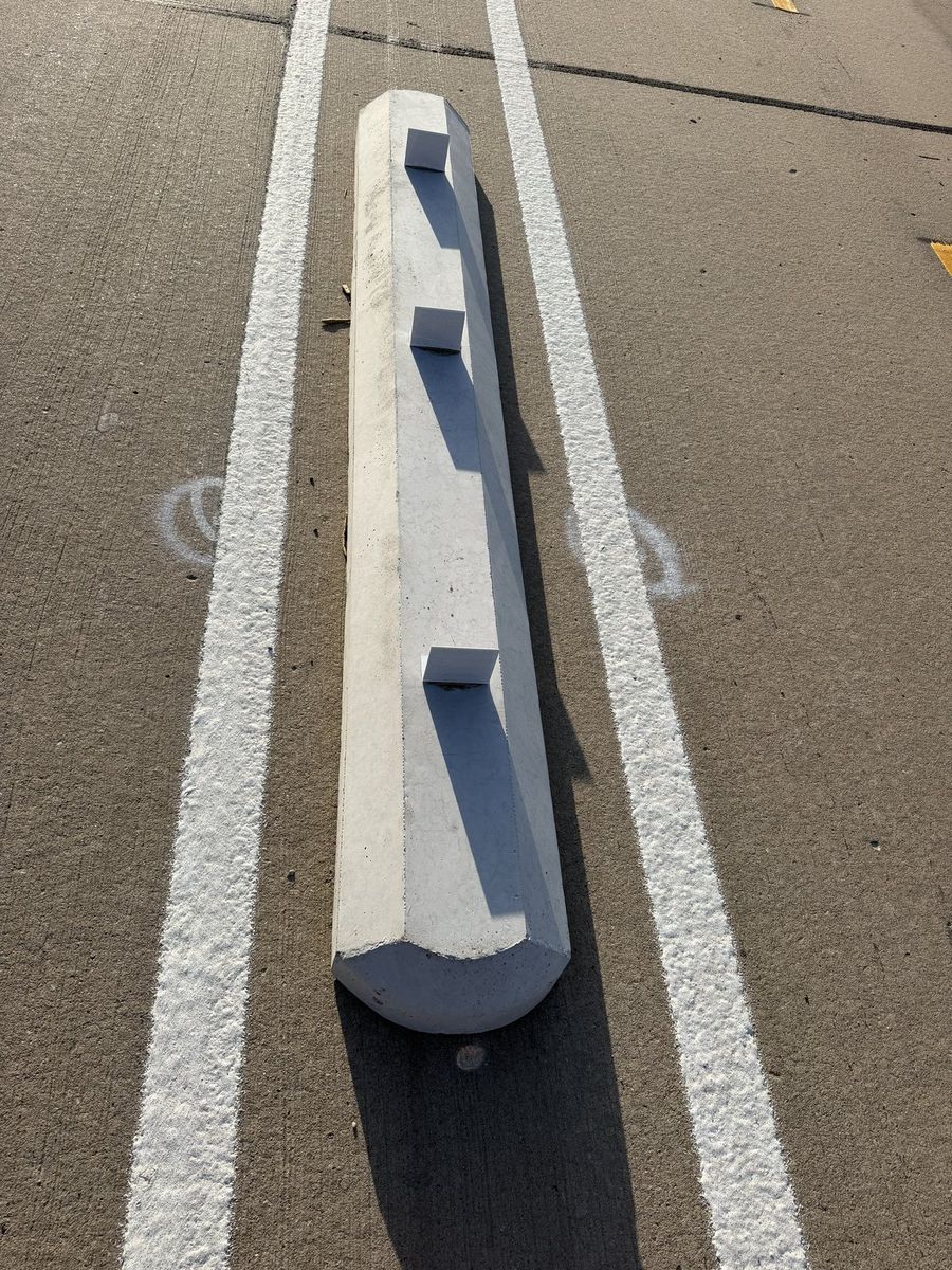 Route photo 85: South Concrete Barrier 43, No visible damage