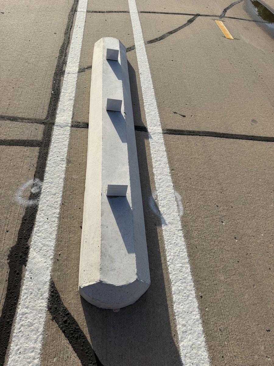 Route photo 96: South Concrete Barrier 54, No visible damage