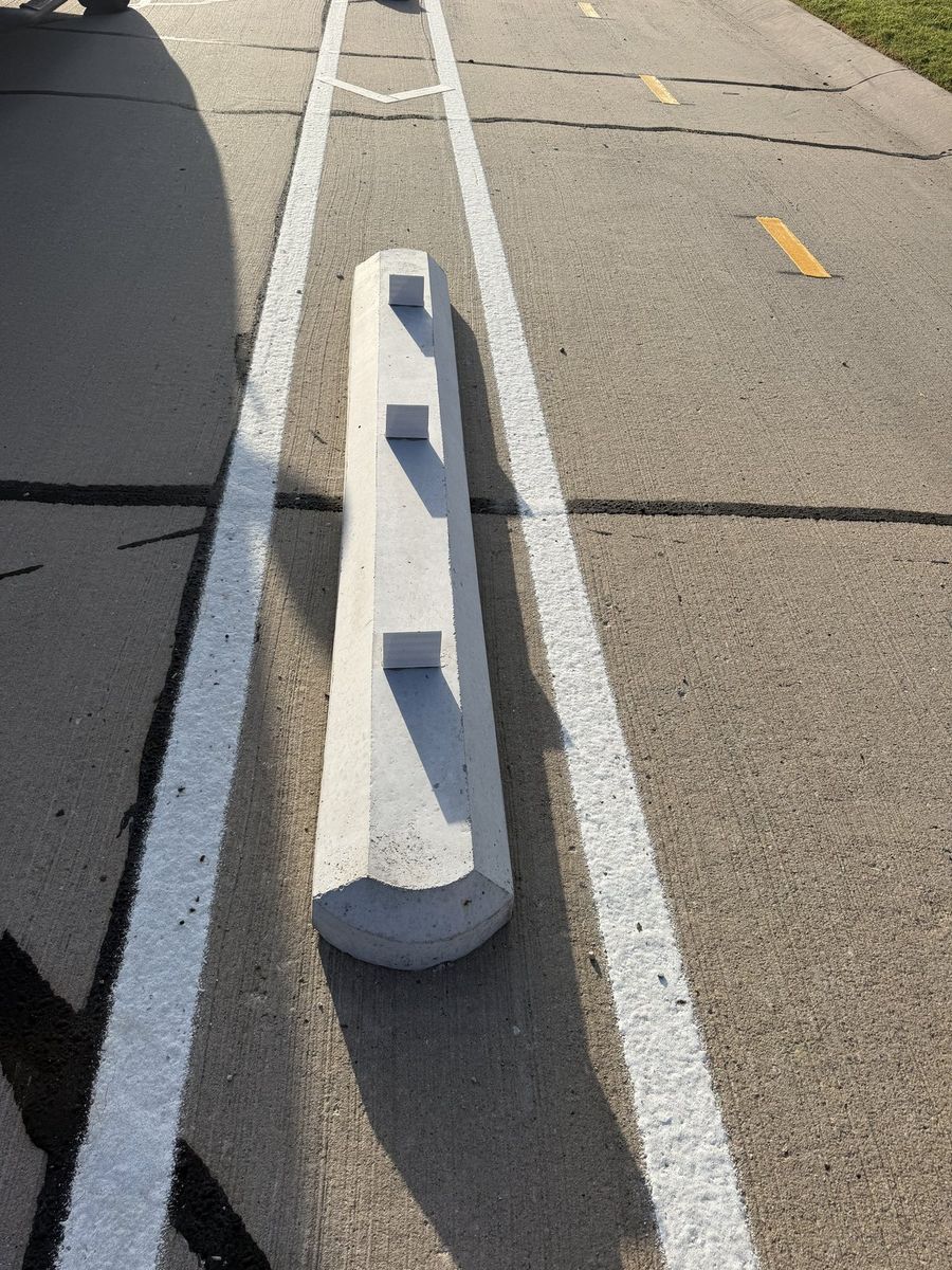 Route photo 99: South Concrete Barrier 57, No visible damage