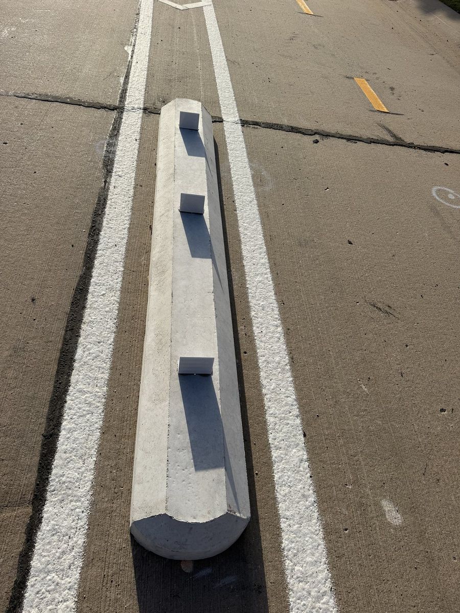Route photo 111: South Concrete Barrier 69, No visible damage