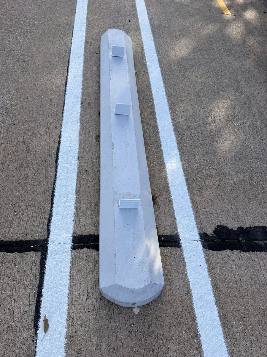 Route photo 163: South Concrete Barrier 115, No visible damage